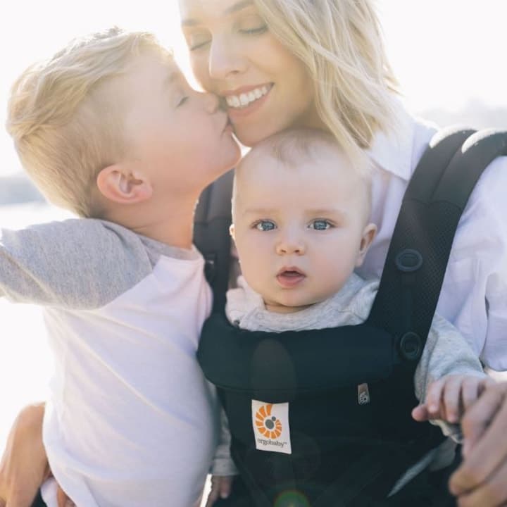Marsupiu Omni 360 Cool Air Mesh Onyx Black Ergobaby 0+luni — imaginea 2